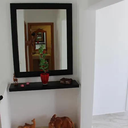 Luna Κοραλέχο