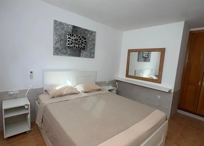 Luna Коральео